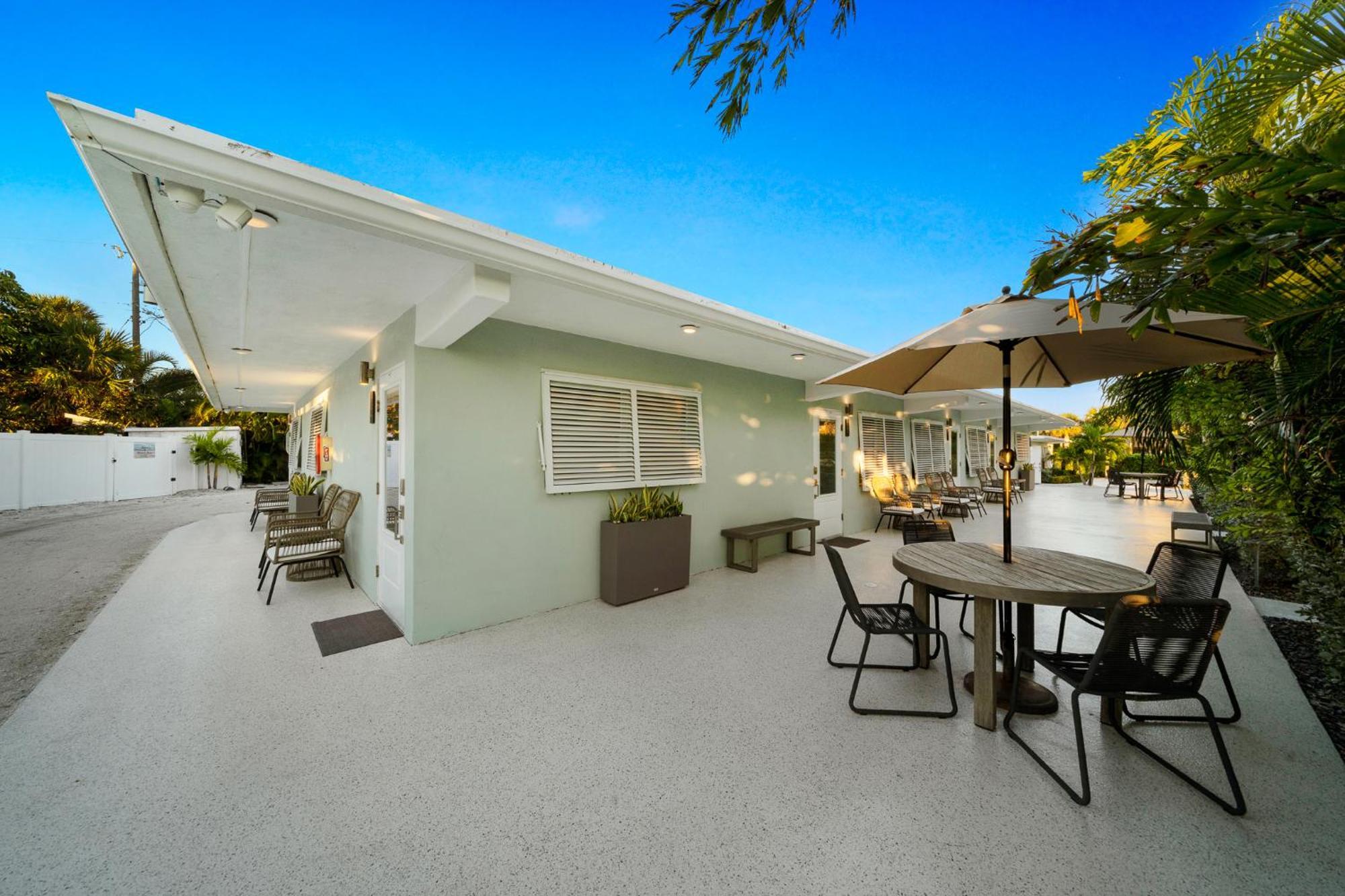 Wonderful Place Wprivate Patio Next To The Beach Cocoa Beach Exterior photo